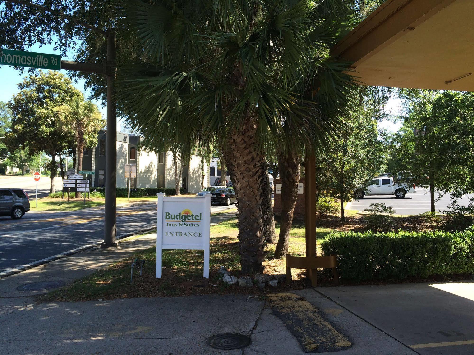 Oyo Hotel Tallahassee Downtown Exterior photo
